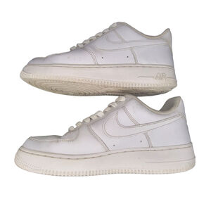 Women's Nike Air Force 1 Low White Sneakers Size 9